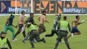 pitch invaders in colombia football game