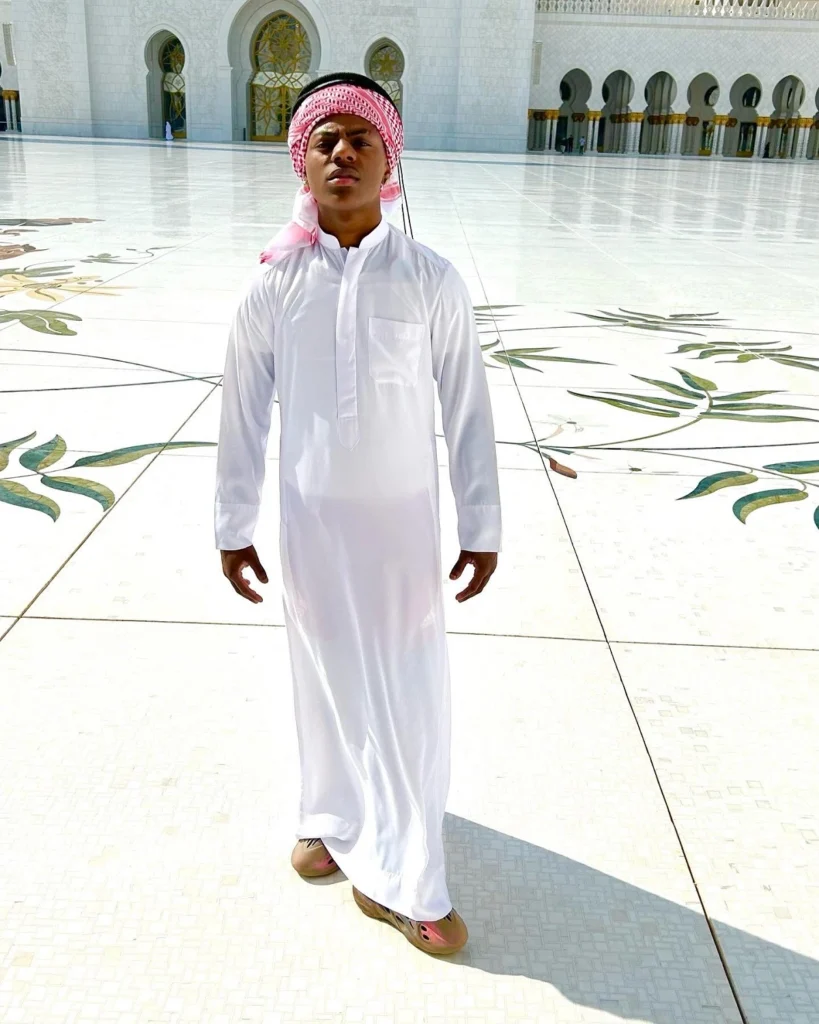 IShowSpeed in Qatar wearing traditional local dress