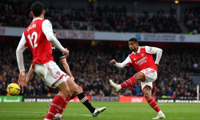 Nelsons Last Gasp Winner Completes Arsenals Comeback Against Bournemouth | Nelson's Last-Gasp Winner Completes Arsenal's Dramatic Comeback Against Bournemouth